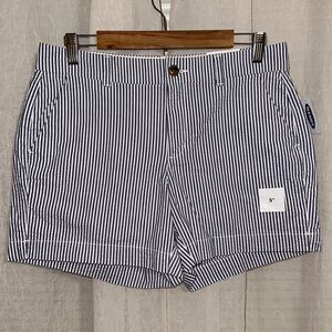 Old Navy 6 Light Blue White Vertical Stripes 5” Mid Rise Everyday Cotton Shorts